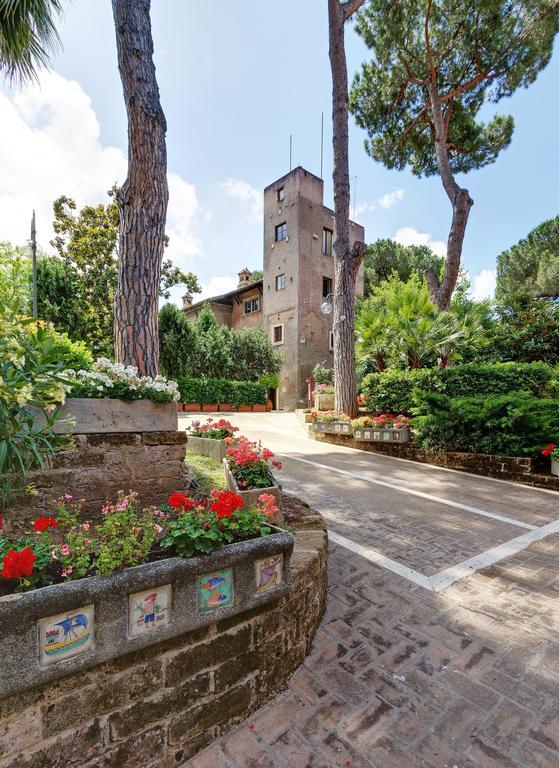 The Church Village Rome Bagian luar foto